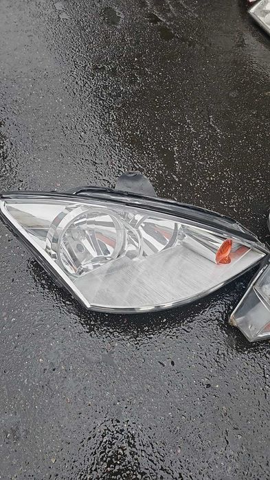 Фары на Ford focus