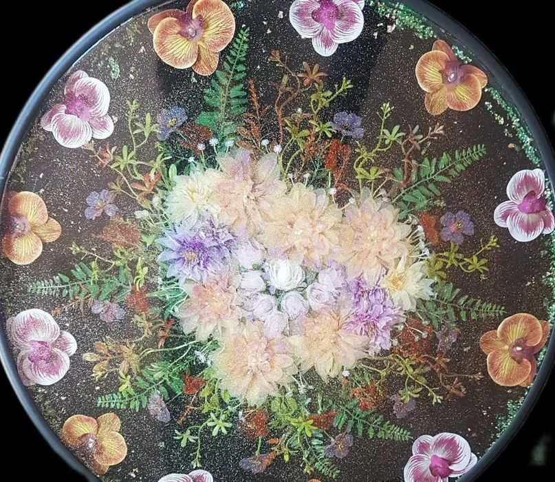 Градинска маса от епоксидна смола