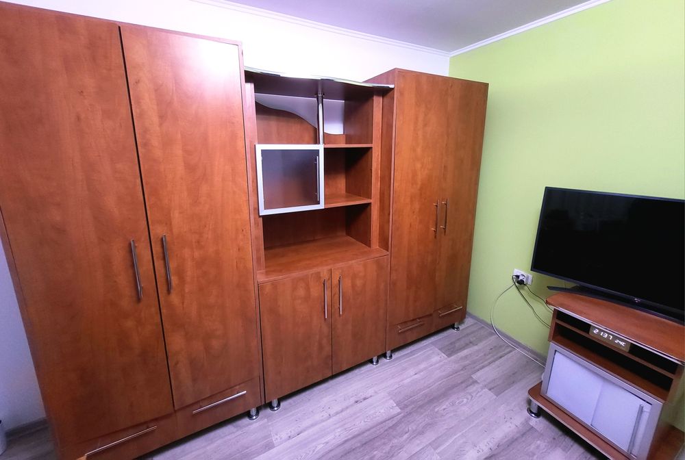 Mobila cameră cu comodă tv