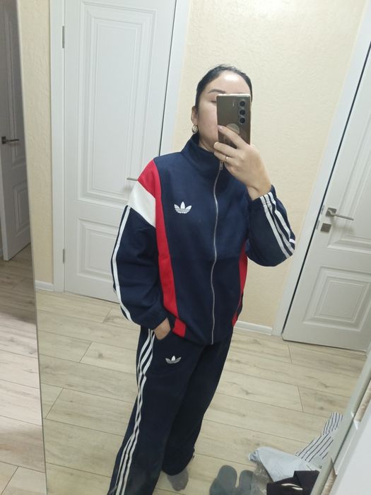 Продам спортивный костюм, плащ