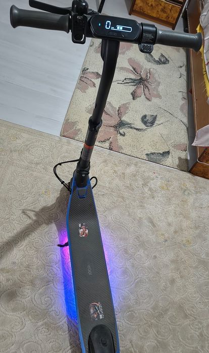 Trotineta electrica pentru copii
