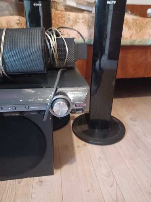 Dvd sistema za domashno kino