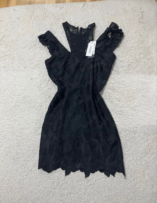 rochie neagra cocktail Guess marimea L noua cu eticheta