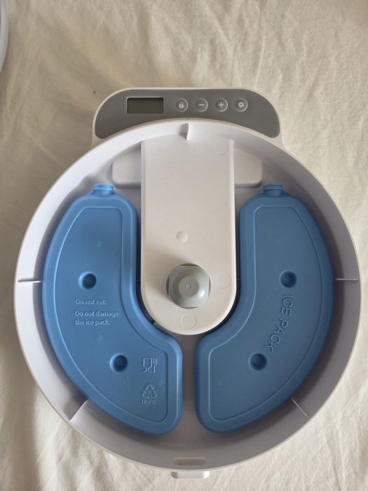 Hrănitor automat ROJECO pentru pisici/câini mici, 4 mese, timer
