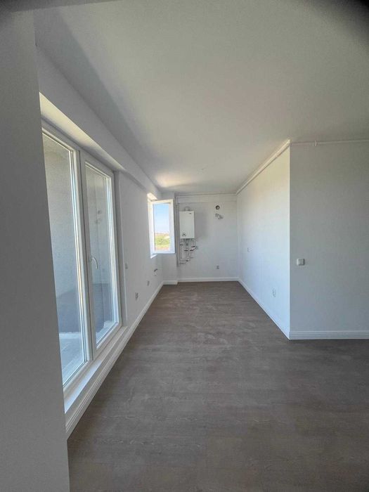 OFERTA!!!Apartament cu doua camere si bucatarie separata-OTOPENI!