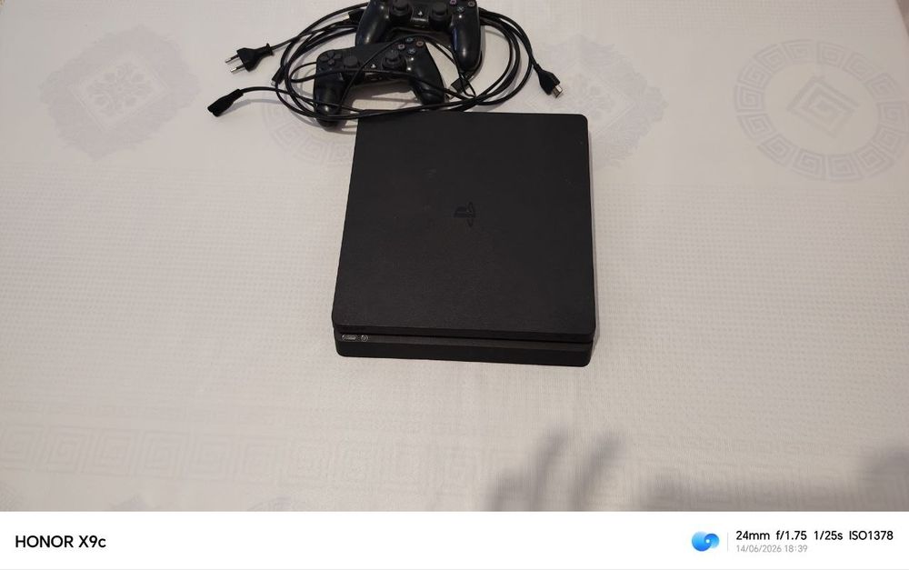 Ps4 ikta jostik va bitta deski blan