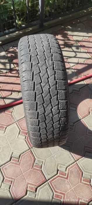 продам шину б/у 15 сешка