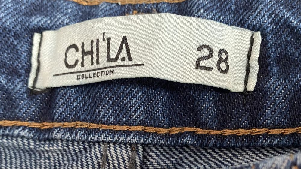 Джинсовый брюки размер 28