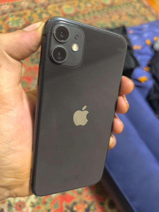 IPhone 11  128 гигабайт