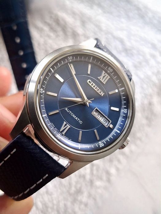 Ceas Citizen NY4050-11L-automatic,day-date,  mecanism Miyota 8200creat exclusiv pentru piața internă din Japonia (JDM).