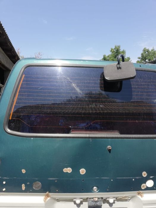 Делика квадрат 2.5 турбо дизель 93г.