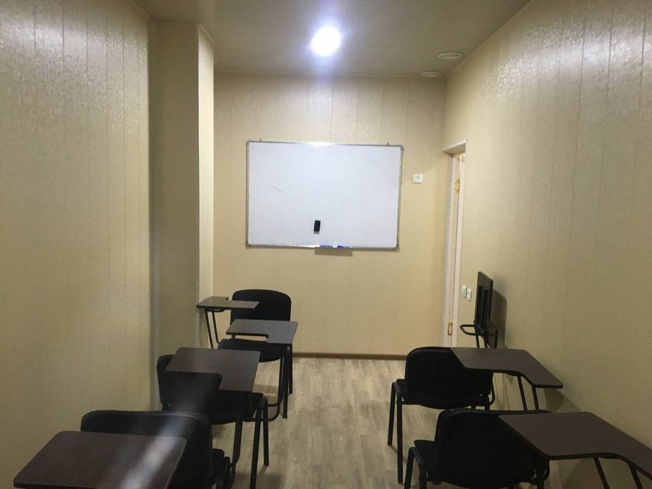 СРОЧНО продается здание в центре г. Янгиюля Ташкентской области