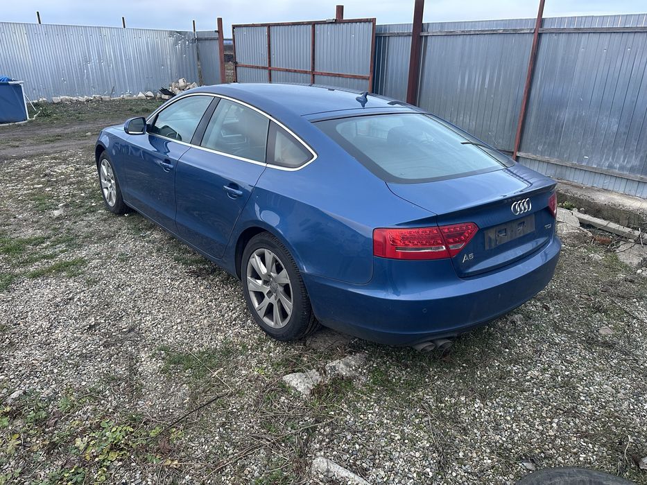 Dezmembrez Audi A 5 b 8 2,0 diesel