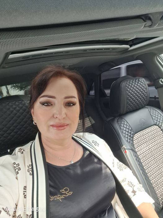 Гид Гульнора по Самарканду и Шахрисабз на машине Киа Сонет