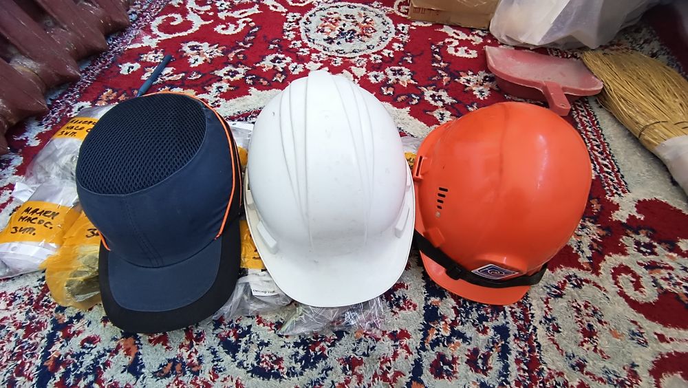 Продам Каску и каскет