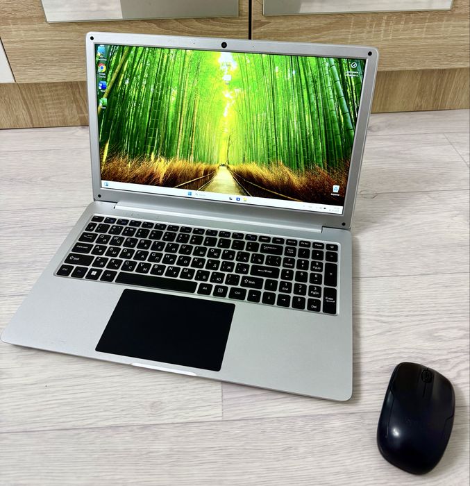 Ноутбук DEXP intel N4020 ОЗУ 8 gb SSD 128 gb батарея отличная