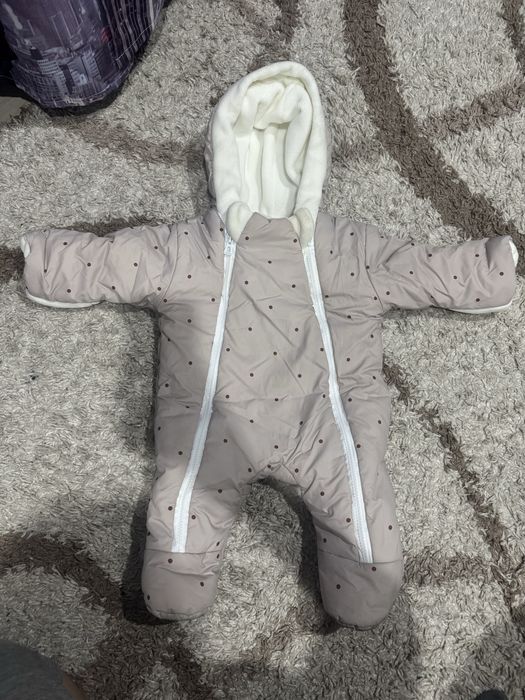 Продам детские комбинезоны