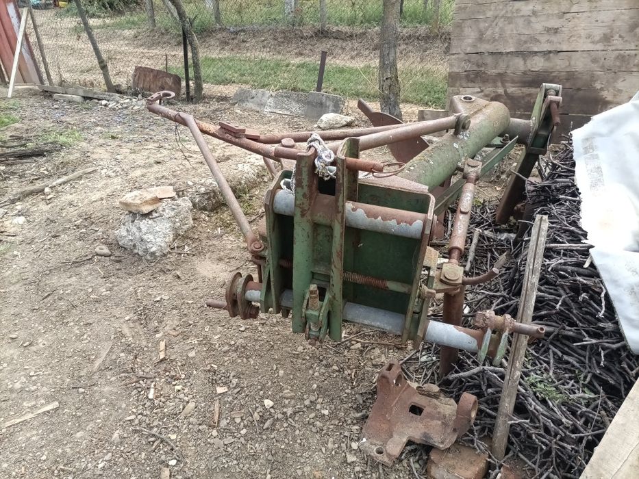 Plug de arat de vinzare