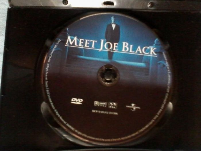 Лот 6 компактдиска с 2 филми с оригинални ДВД обложки.!