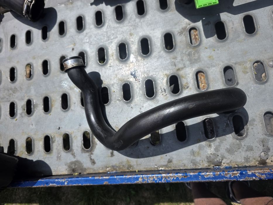 Воден маркуч за Mercedes W204