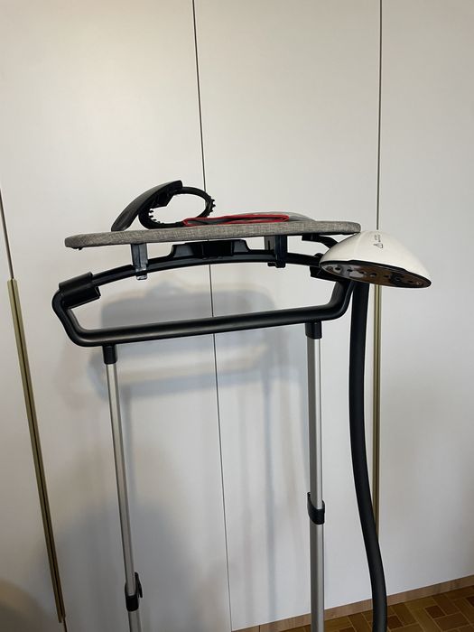 Отпариватель для одежды напольный