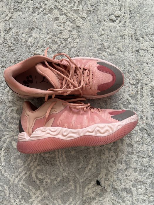 баскетбольные кроссовки