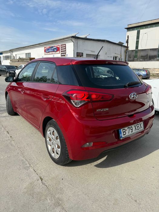 HYUNDAI I20 2017