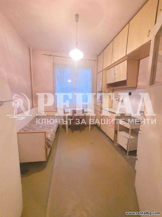 Продава се Тристаен апартамент в Пловдив, Кючук Париж - 85 кв.м за 1077 €/кв.м - Снимка #8