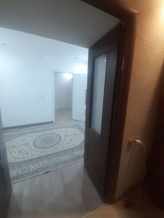 Продается трех комнатная квартира