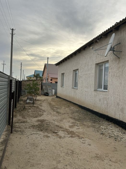 Жилой с земельным участком