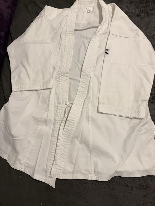 Vând 2 buc kimono karate copii