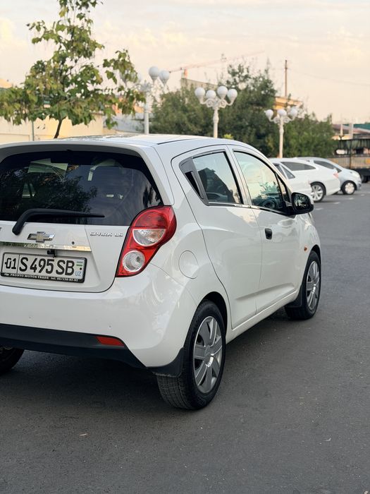 spark sotiladi metangaz 205000 km