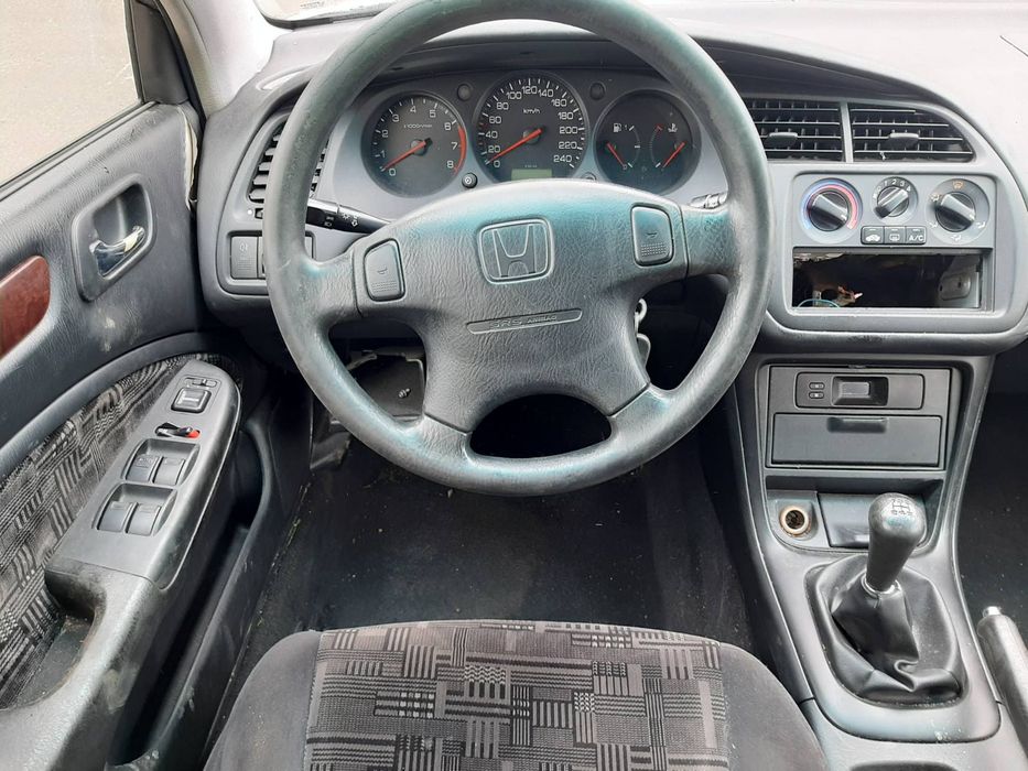 Honda Accord 1.8 iLS 2000г