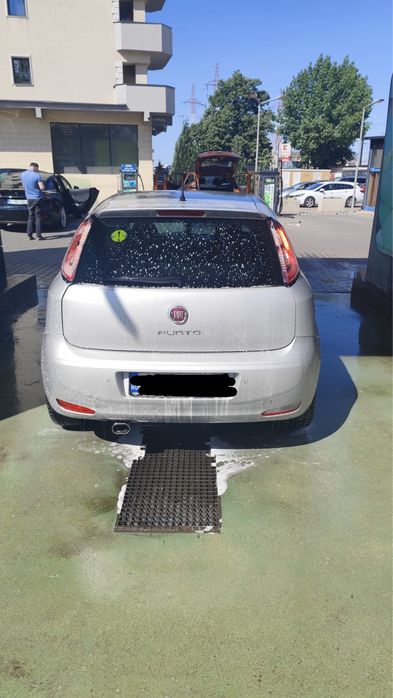 Vând fiat punto multi jet