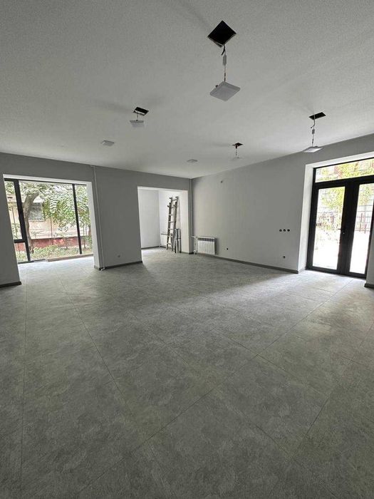 Аренда помещения 120 кв+25 подвал+30 балкон + Паркинг Ор-р Метро Ойбек