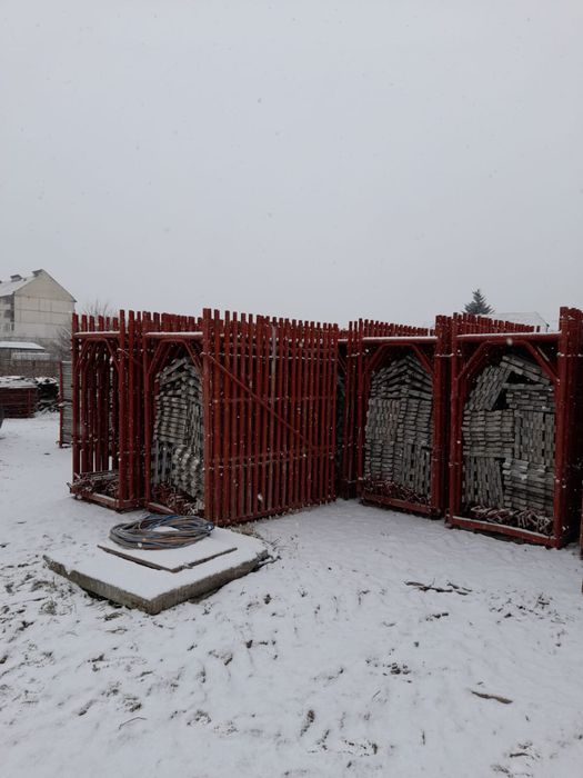 Vand schela in stare foarte buna