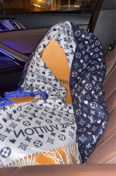 Esarfa originala Louis Vuitton din lână noua