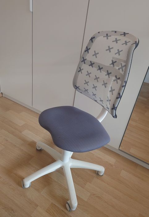 Детски ергономичен ученически стол