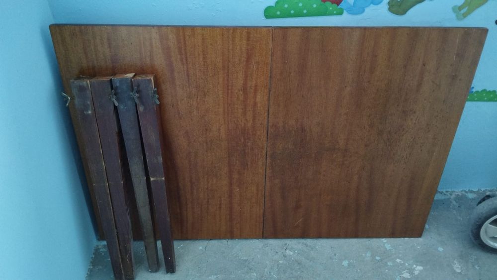 Отдам большой стол 1000тн