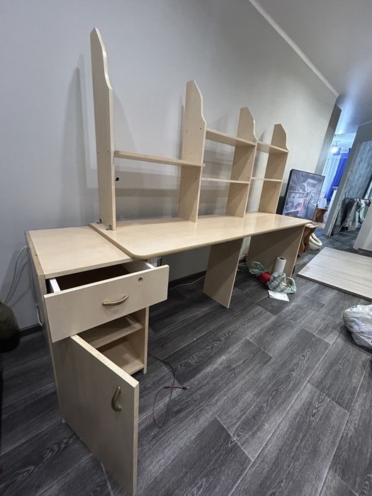 Продам стол рабочий