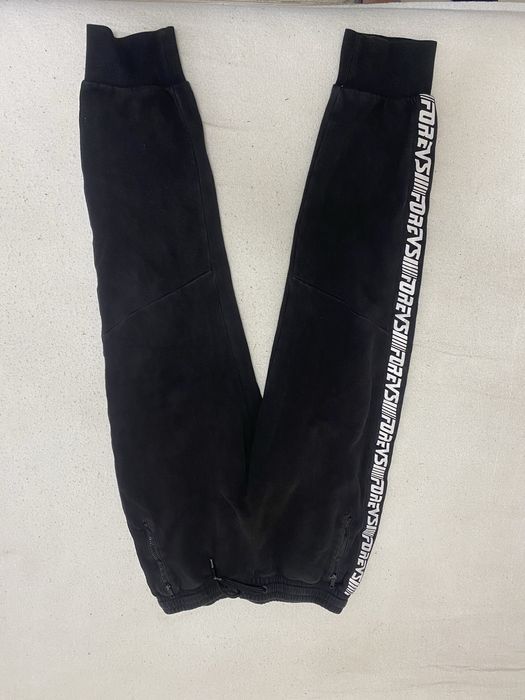 Pantaloni marimea S