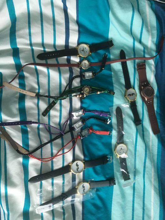 Ceasuri diferite modele (Trimit in tara, platesc eu transportul)