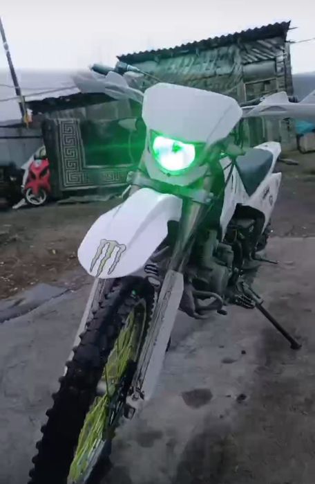 эндуро 250 кубов