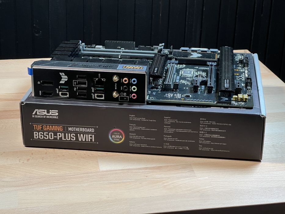 ASUS TUF GAMING B650-PLUS WIFI – 7 9800x3D 7 7800x3d