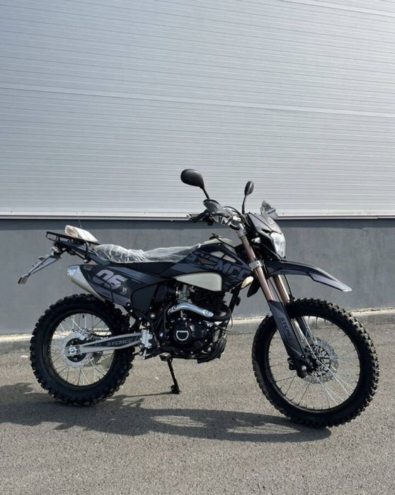 Эндуро SYCMCC 1 - мощный двигатель 300 см3