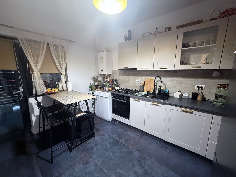 Vand casa Margineni mobilata si utilata