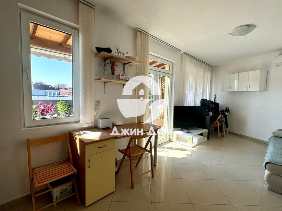 Продава се Двустаен апартамент в Свети Влас - 73 кв.м за 626 €/кв.м - Снимка #2