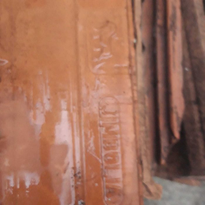 vand tigla Jimbolia model 265 cu sigla LEU