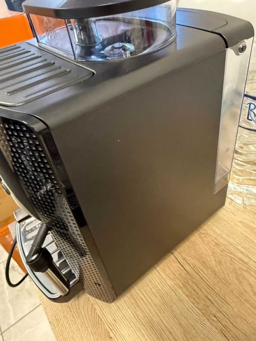 Кафеавтомат Krups EA 8160 Втора употреба