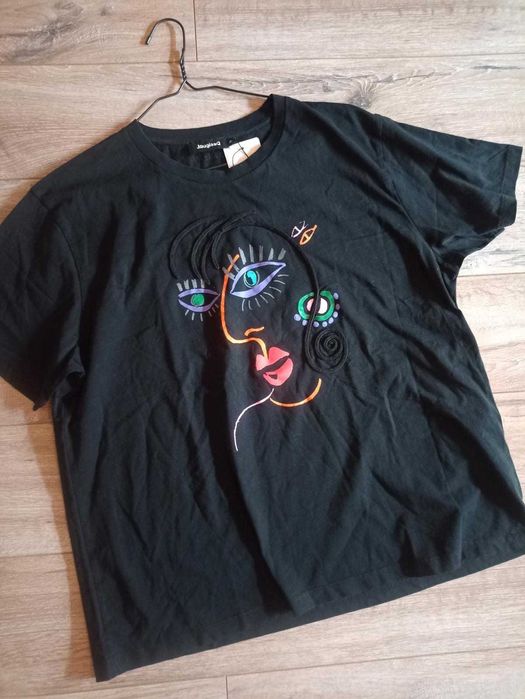 Tricou NOU cu eticheta Desigual